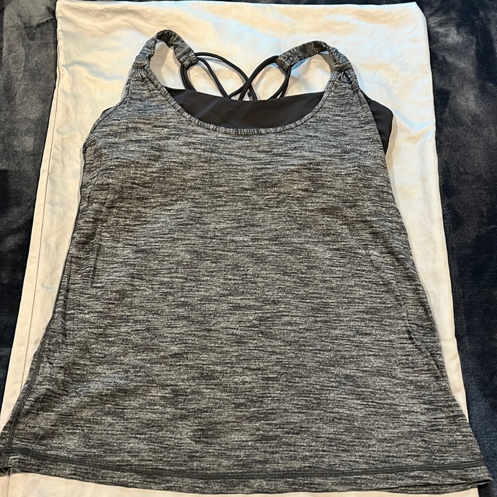 Lululemon built in bra tank top NWOT